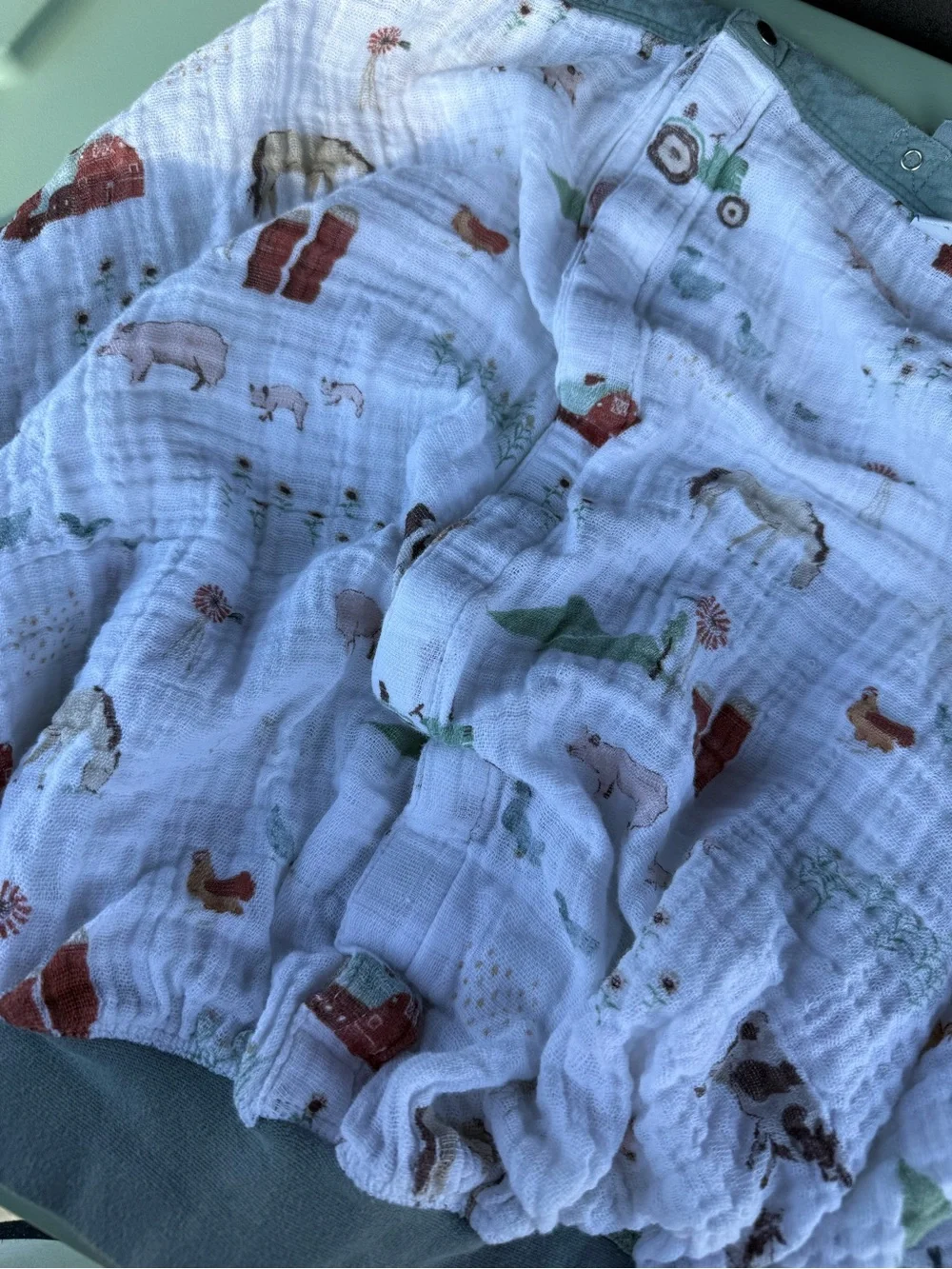 Little Unicorn Cotton Muslin Seat Canopy Farmyard print